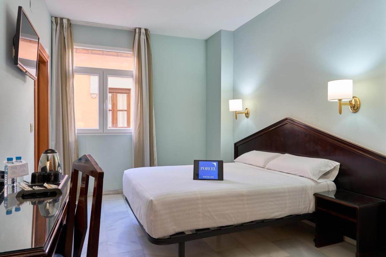 Hotel Porcel Navas à Grenade Extérieur photo