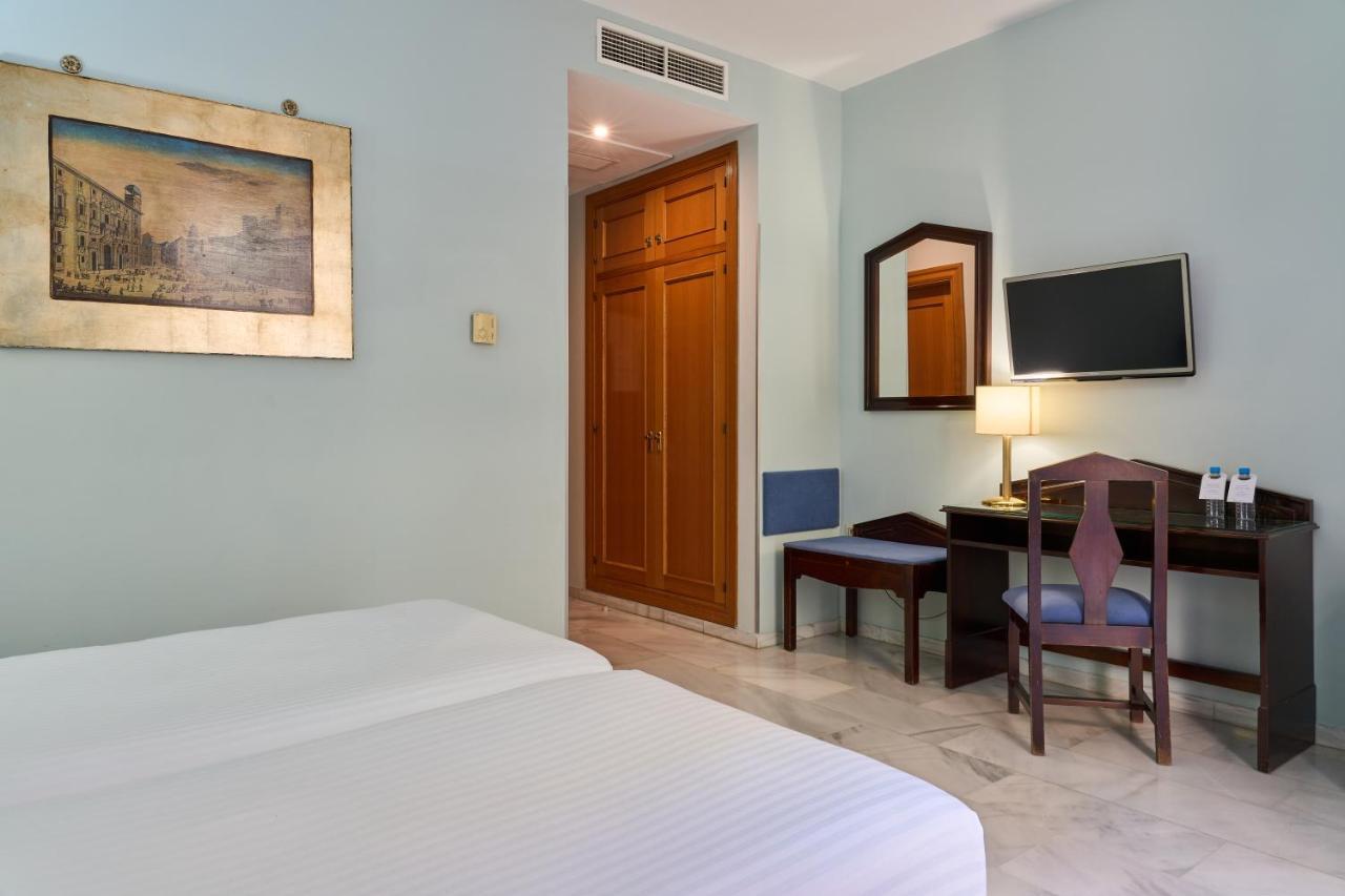 Hotel Porcel Navas à Grenade Extérieur photo